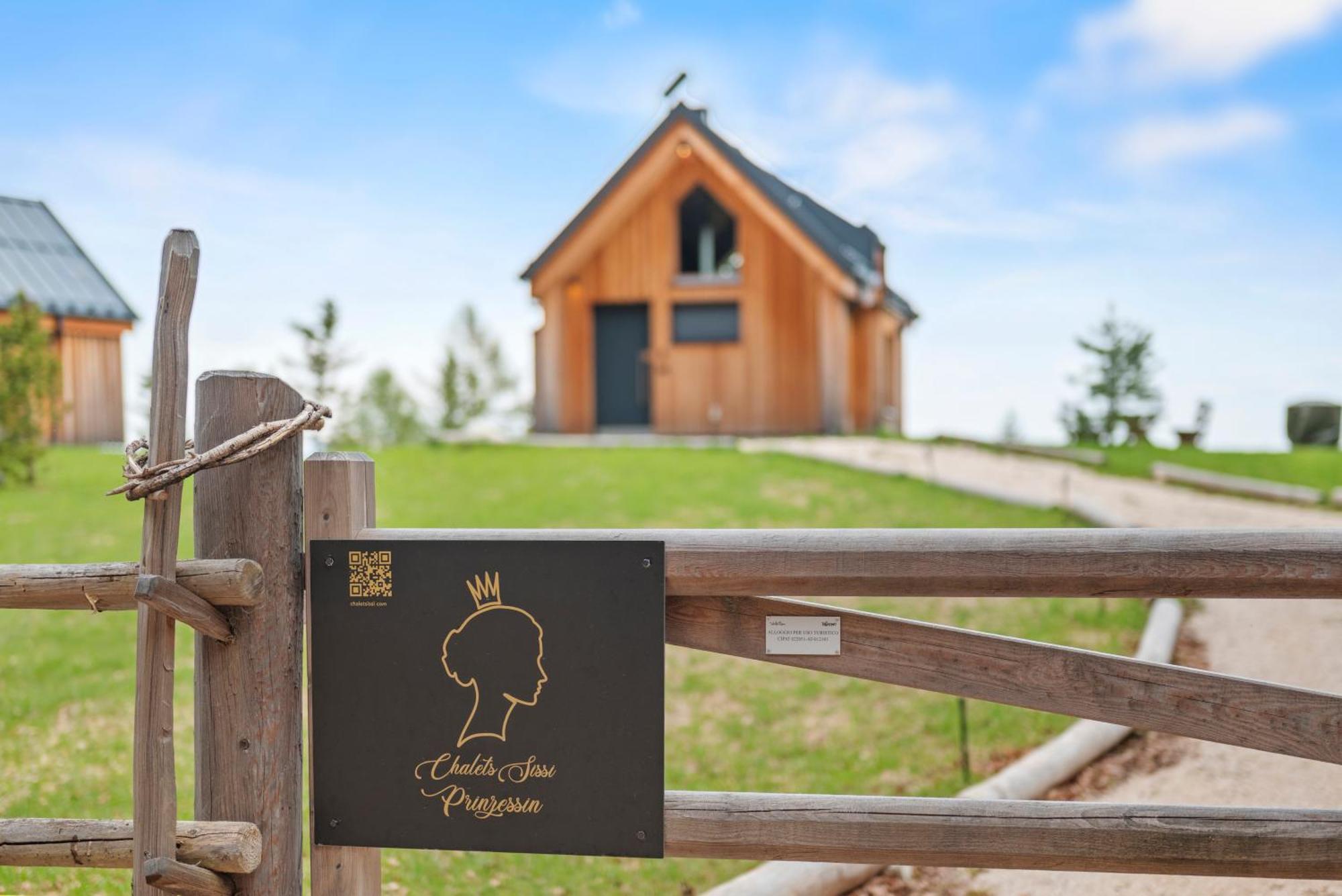 New Opening "Sissi Chalets" - Unique Luxury Hideaway With Mountain View & Sauna Mendola Luaran gambar